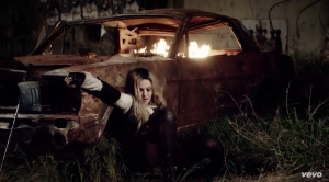 Madonna nel video di "Ghosttown"