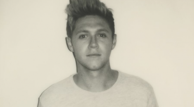 One Direction: Niall Horan debutta con “This Town”