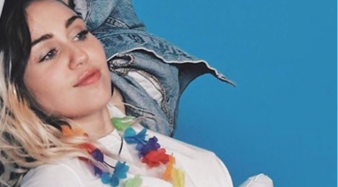Miley Cyrus pubblica ‘Inspired’ per celebrare il Pride